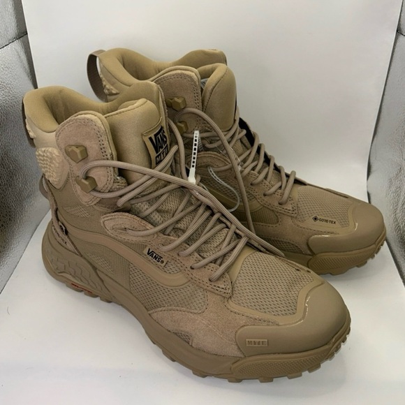 Vans - Picture 2 of 7